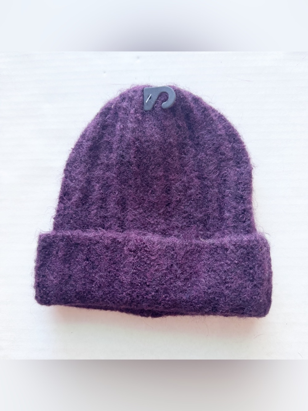 Zara Girl Wool Alpaca
Blend Knit Hat with Cuffed Trim Size M 5-8Y
NWOT